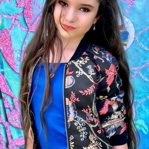 2/50 Guess big girl  Hayal Printed Bomber Jacket - Picture 3 of 11